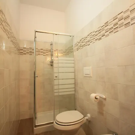 Elisa Bed and breakfast 3*